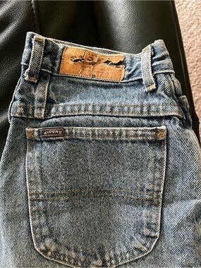 Light Wash Denim Jeans - Faded Blue